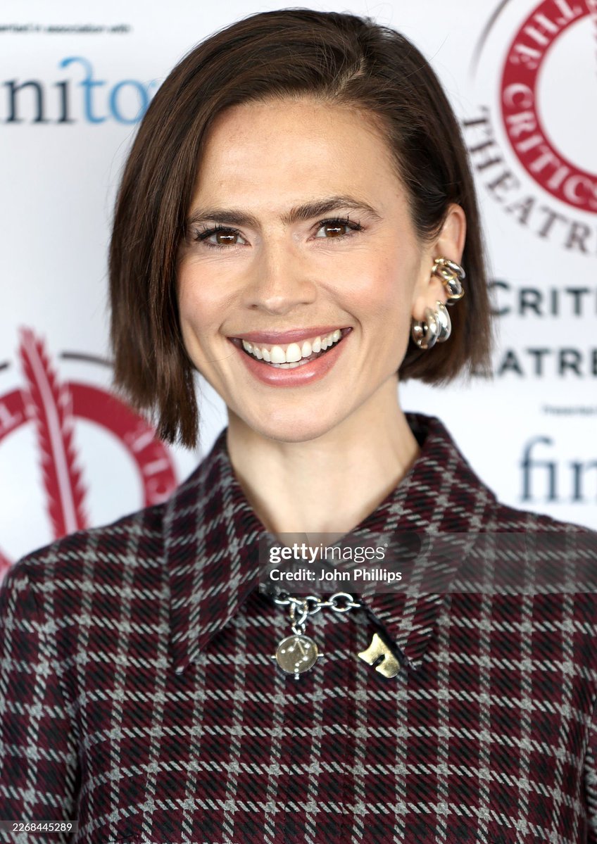 gabriela 🇨🇴🐜 tweet media