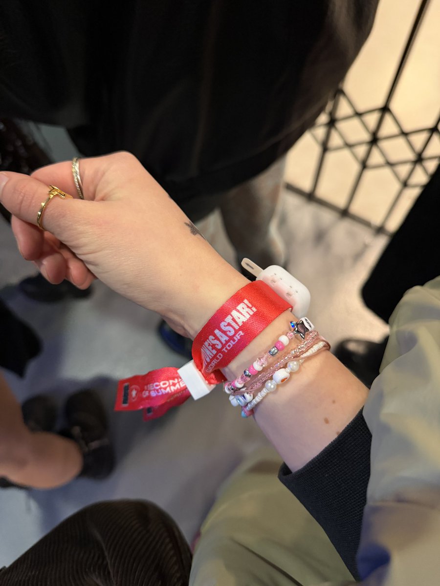 FC 5SOS Colombia 🇨🇴 ☕ tweet media