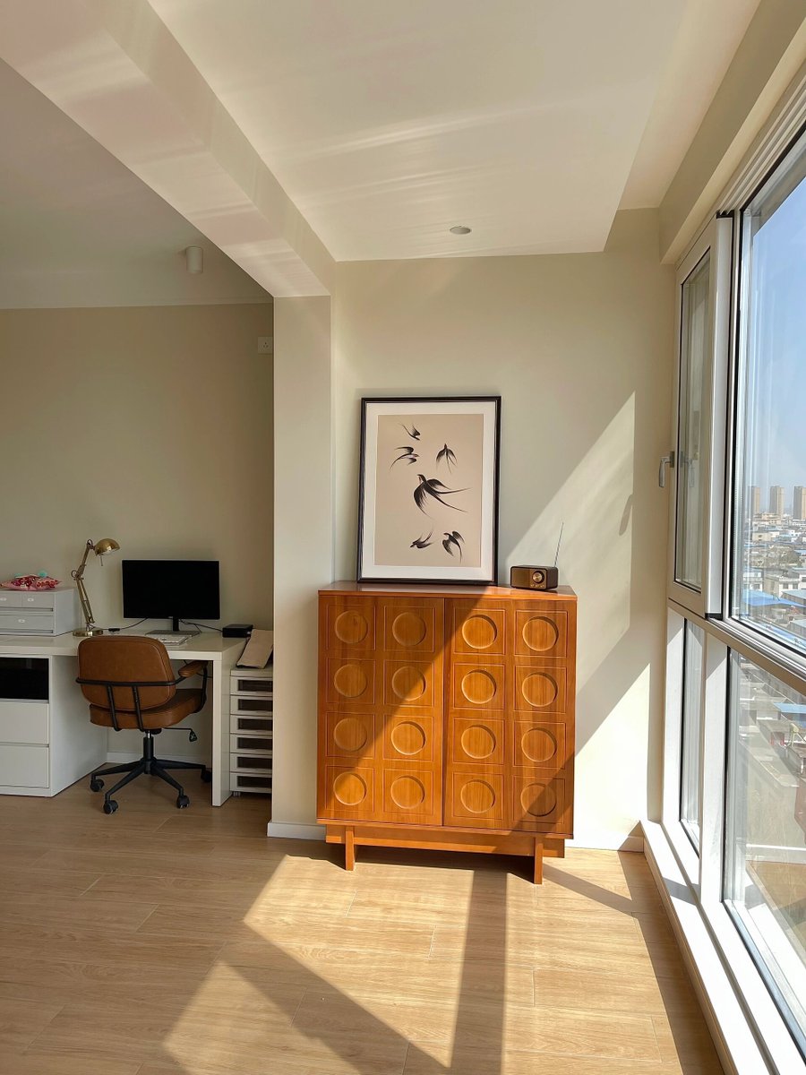 jayne white tweet media