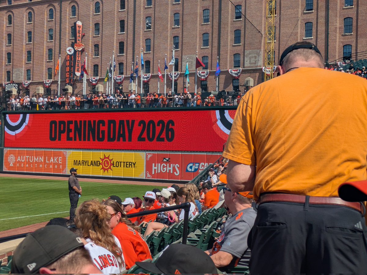 CHRISVANCE1976's tweet photo. Perfect weather for @Orioles Opening Day https://t.co/Mel18Rscs2