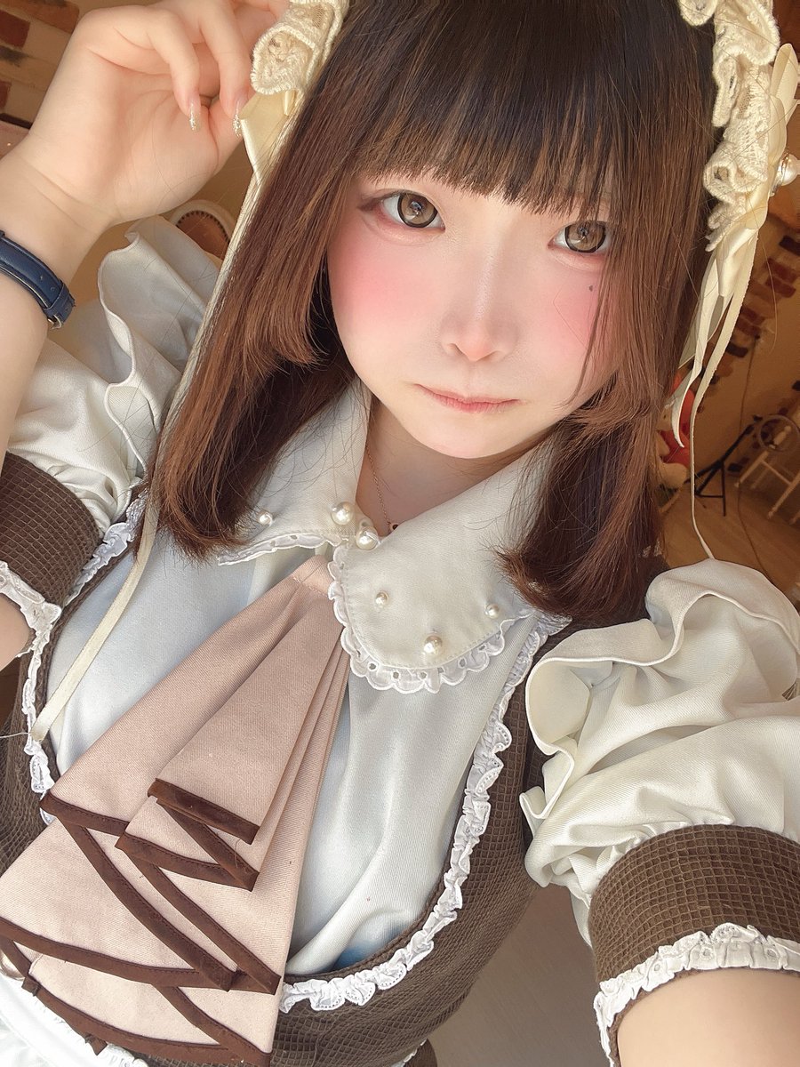 はにぃ🍯シャルロッテ tweet media