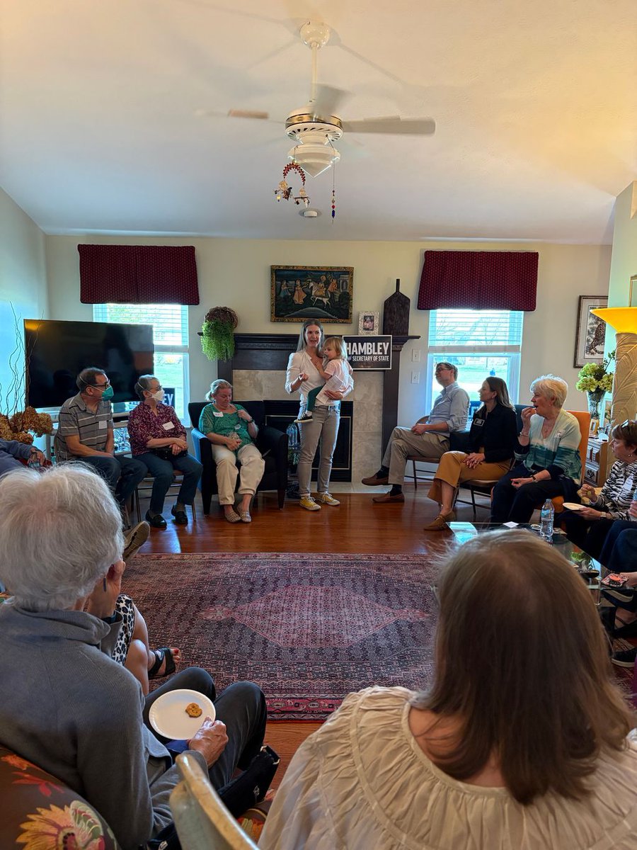 hambleyforohio's tweet image. Had a great time in #Mason this weekend at a joint event for my campaign and  #StateSenate candidate Cara Jacob! #WarrenCounty is ready for new voices in office. I've been glad to get to know a fellow physician on the campaign trail! #HambleyForOhio #CareForOhio #SecretaryOfState