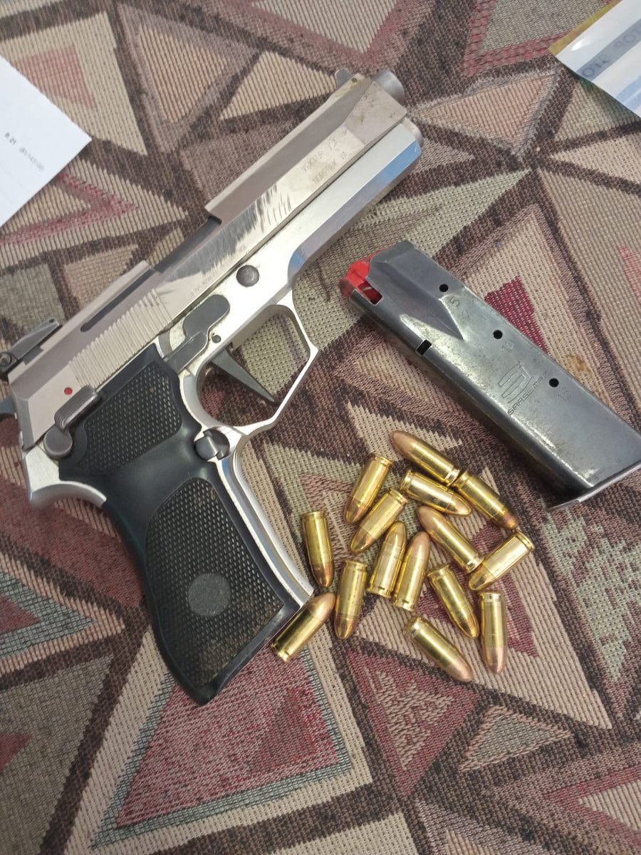 SAPoliceService's tweet image. #sapsGP The Barrage SAPS members arrested two suspects during a routine #CrimePrevention patrol on 24 March 2026.

Police spotted a suspicious vehicle with four occupants, who fled in different directions upon noticing the police. Members pursued the suspects, successfully