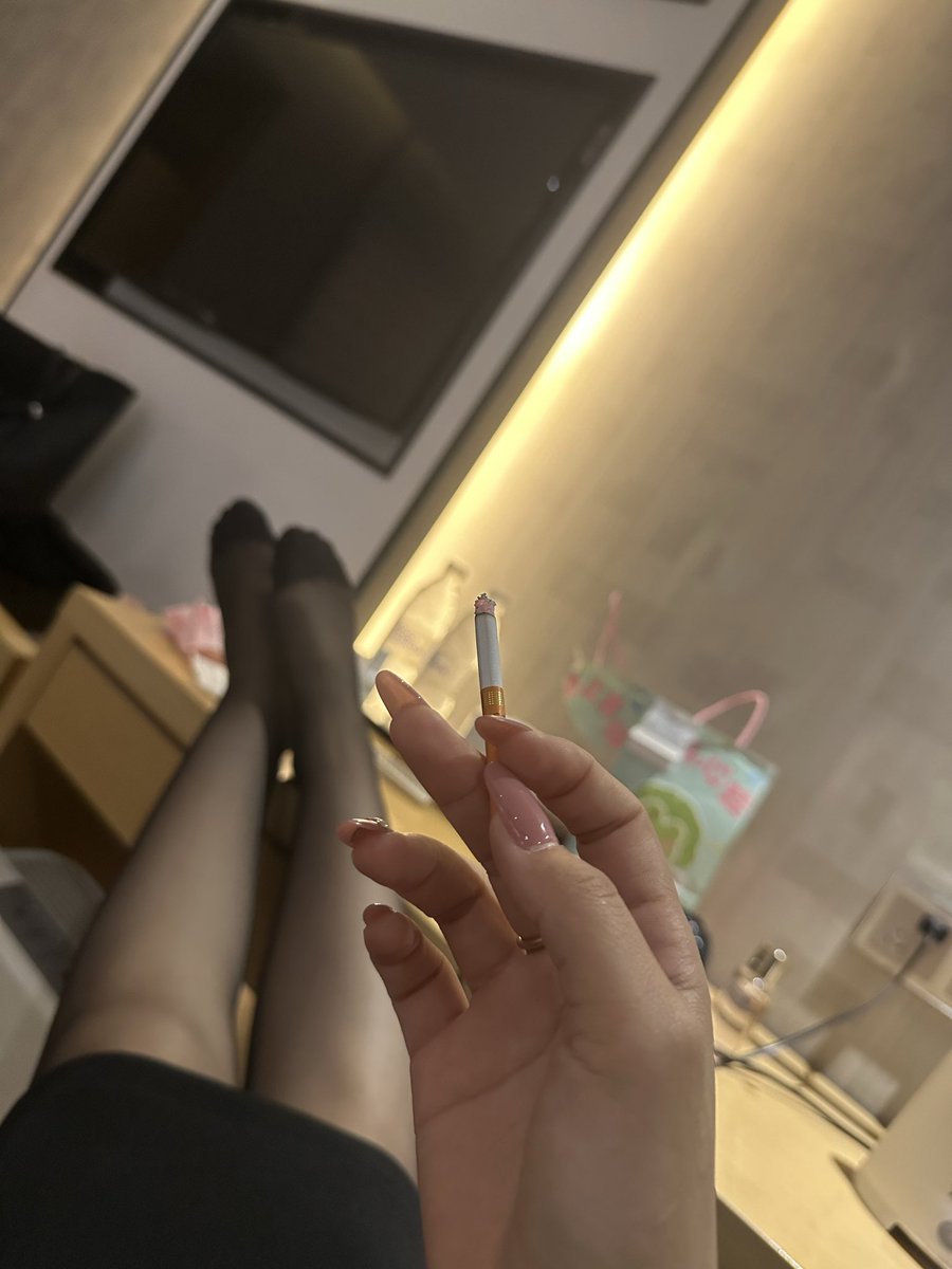 赖床大王 tweet media