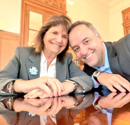 CapitánDeslomado tweet media