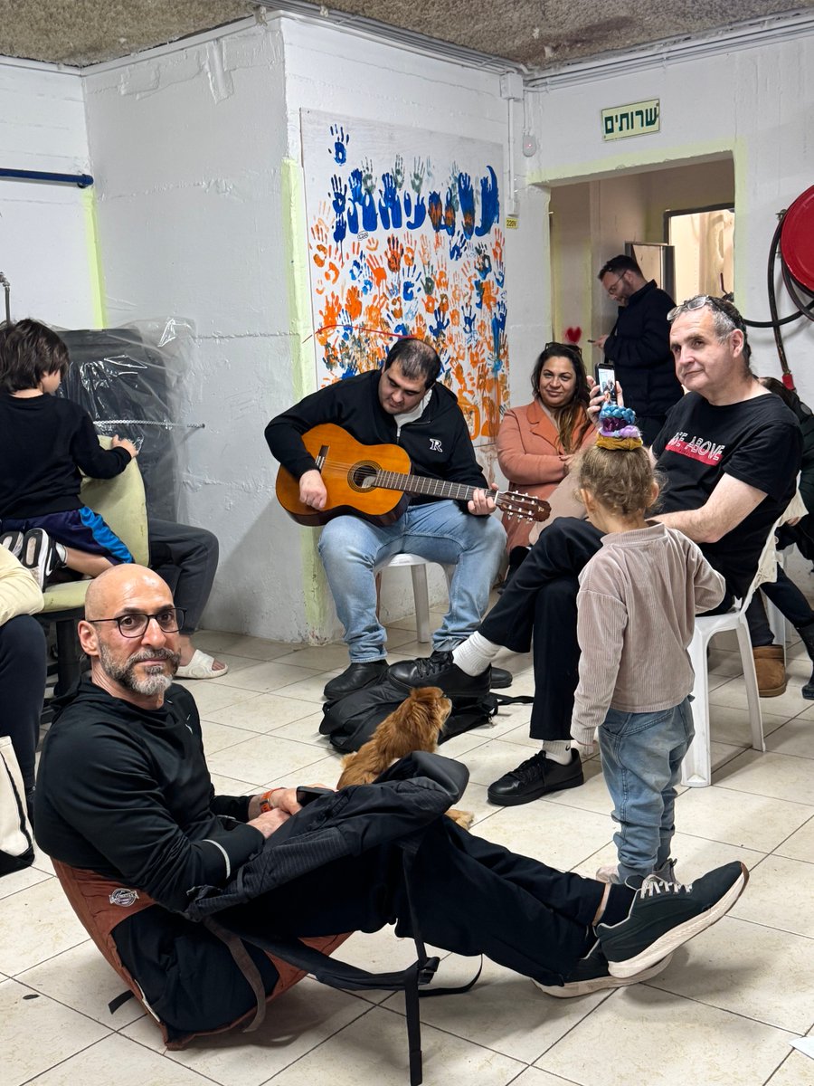 Howard Blas tweet media