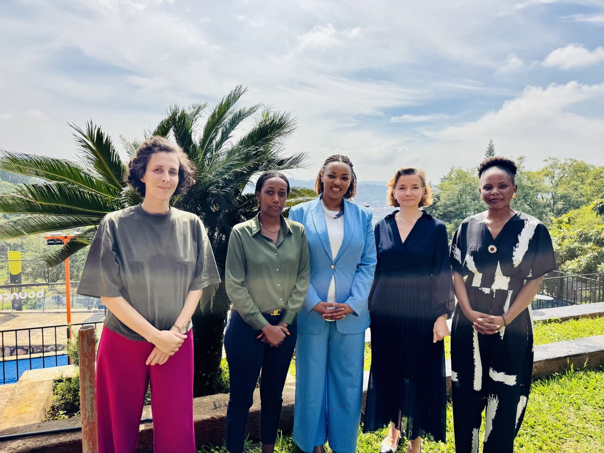 oso_oursisters's tweet photo. Today, OSO had an honor to meet the French Ambassador in Rwanda, @AurelieRG for a breakfast meeting. 

We discussed OSO work, more about OSO Vocational &amp; entrepreneurship academy, women socioeconomic empowerment, GBV prevention, women rights and gender equality promotion. https://t.co/YWLS97ClZ7