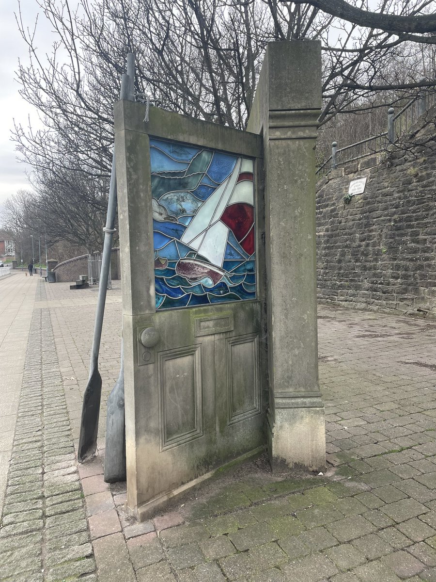 devereux1655's tweet image. More pics from my walk - no dolphins today- must be a bit nippy for them so they have gone back to their pirate ship beneath the sea and will return in warmer days 🐬🐬#walk #sea  #lighthouse