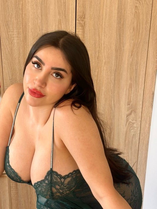 الملكه سمر tweet media