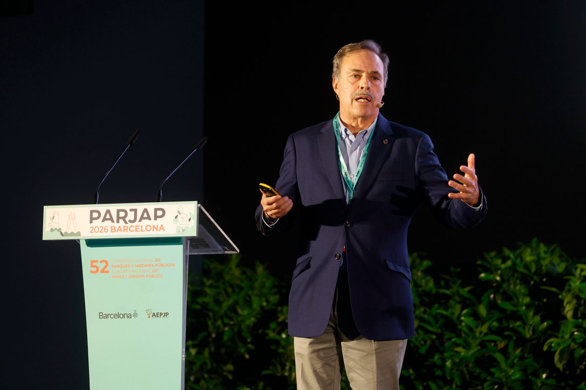AEPJP's tweet photo. 🌿🏛️ Historia del paisaje. En #PARJAP2026, Manuel Casares aborda la construcción moderna del paisaje de la Alhambra 🌳🗣️ Claves para entender su evolución y restauración @AEPJP https://t.co/KTzqf0o2mx