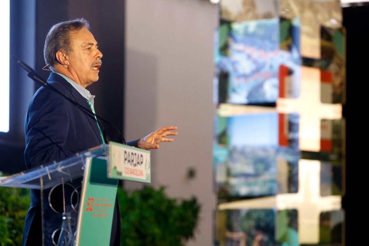 AEPJP's tweet photo. 🌿🏛️ Historia del paisaje. En #PARJAP2026, Manuel Casares aborda la construcción moderna del paisaje de la Alhambra 🌳🗣️ Claves para entender su evolución y restauración @AEPJP https://t.co/KTzqf0o2mx