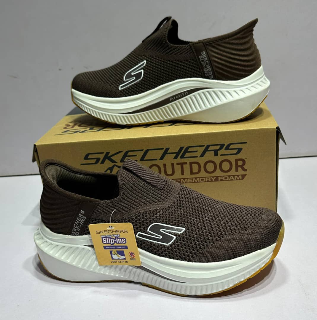 Dinero Crocs 🚚 tweet media