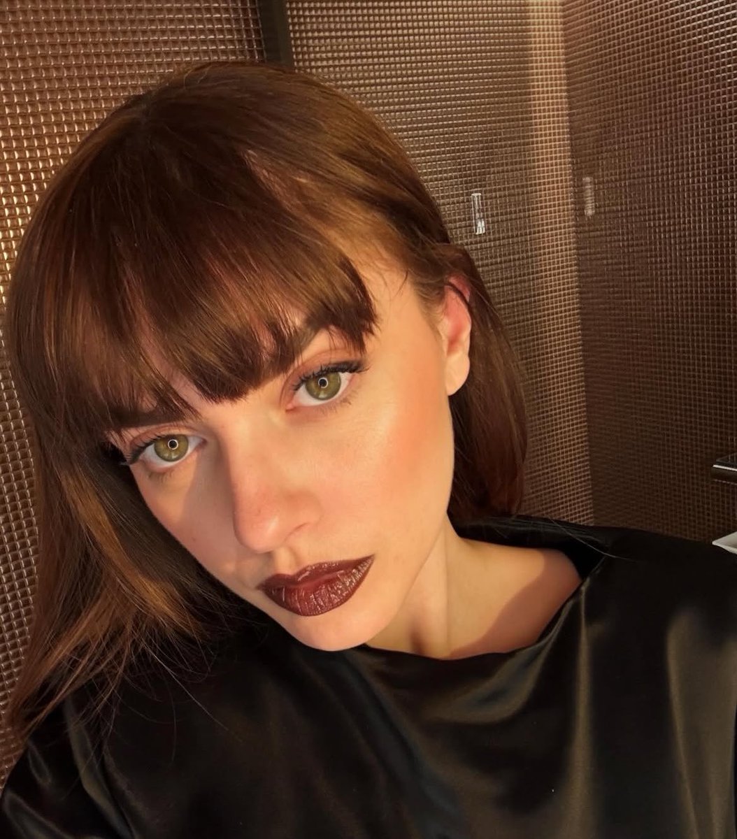 ella ✩🩸 tweet media