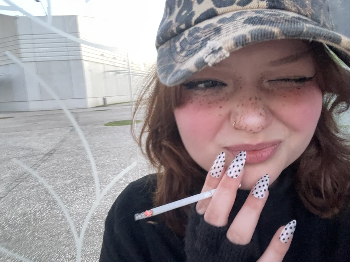 romane (hate men account) tweet media