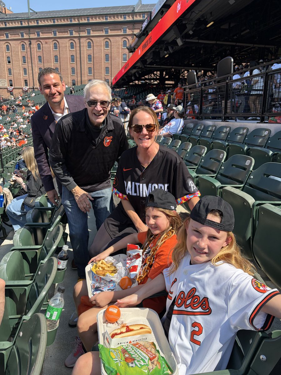 Brett Hollander tweet media