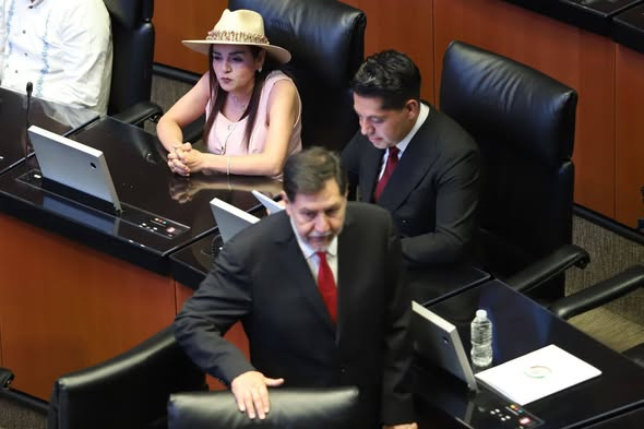 josexebex tweet media