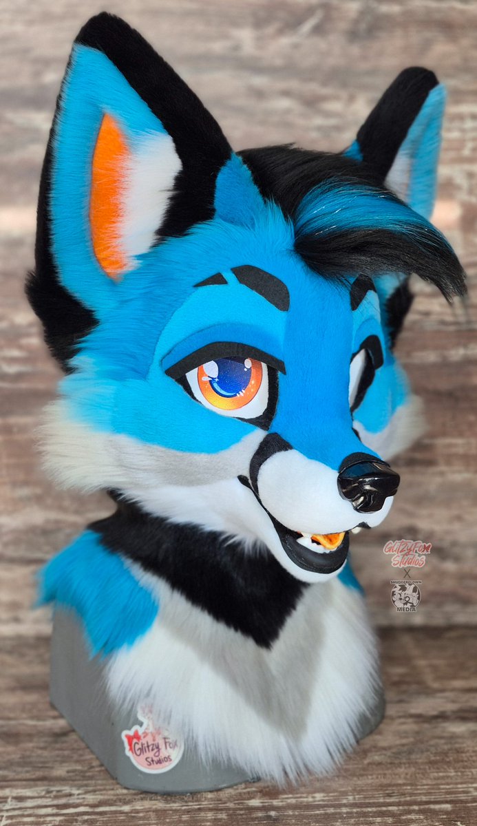 Glitzy Fox / GF Studios 🎀 tweet media