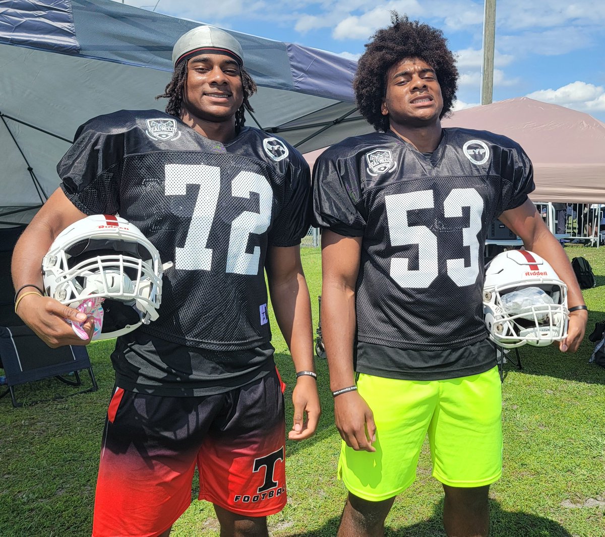 Bentley Bisons=Jelani Bentley & Ari Bentley tweet media