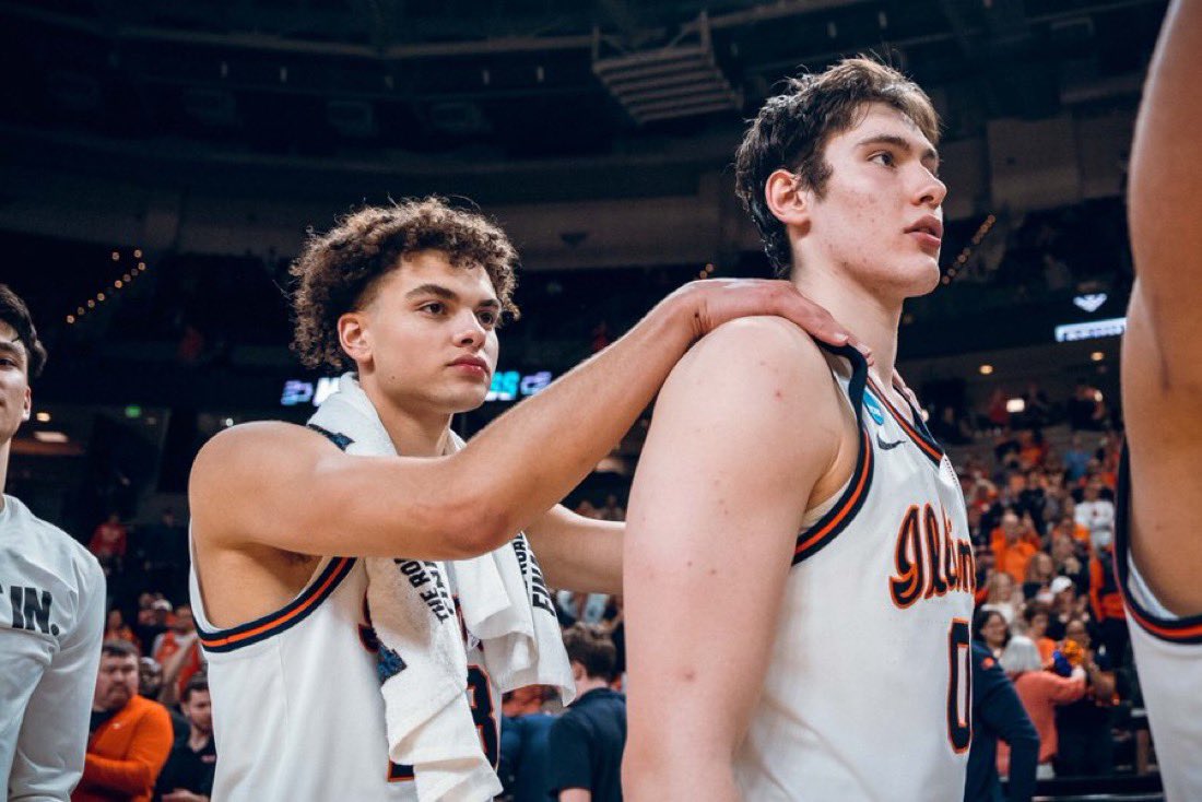 HoodieSzn tweet media