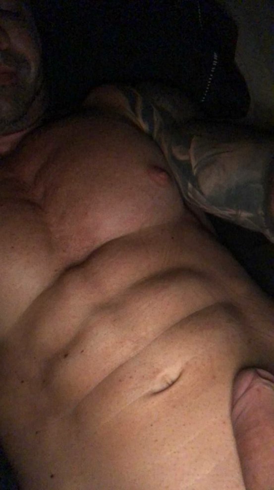 Só Pistola de PM tweet media