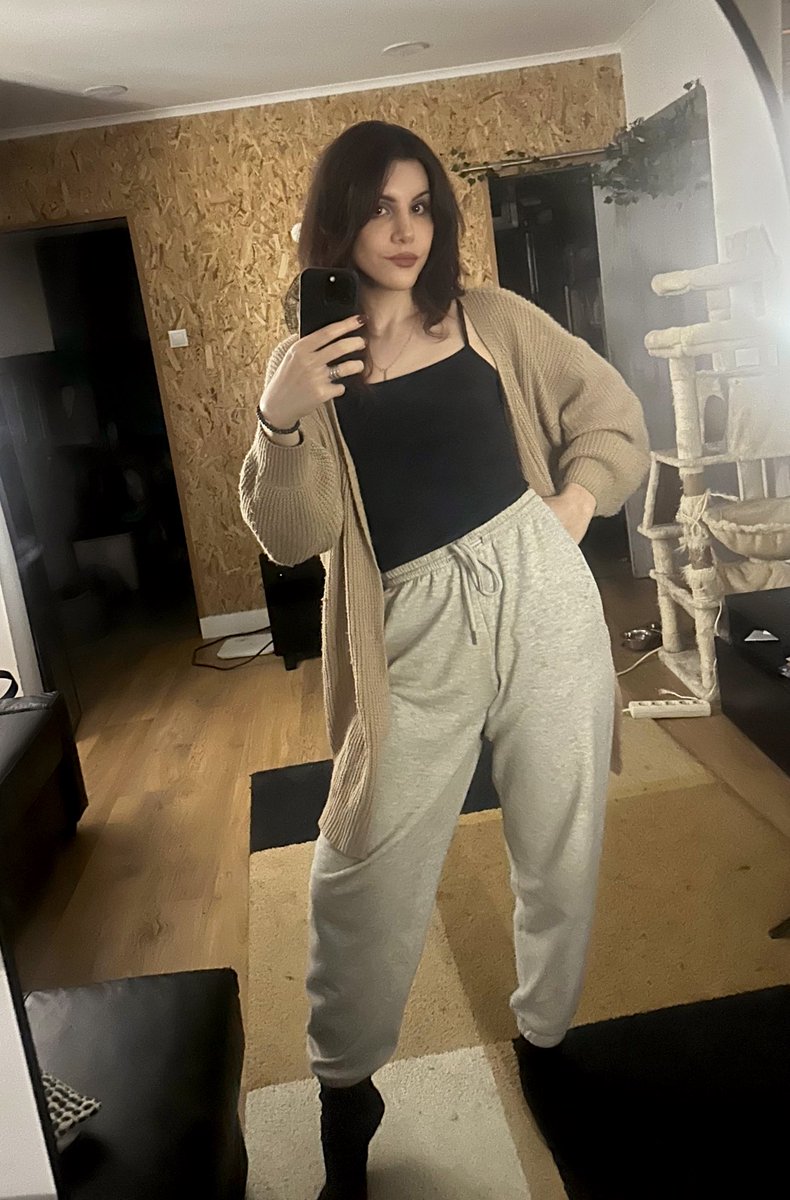 Tania🏳️‍⚧️ tweet media