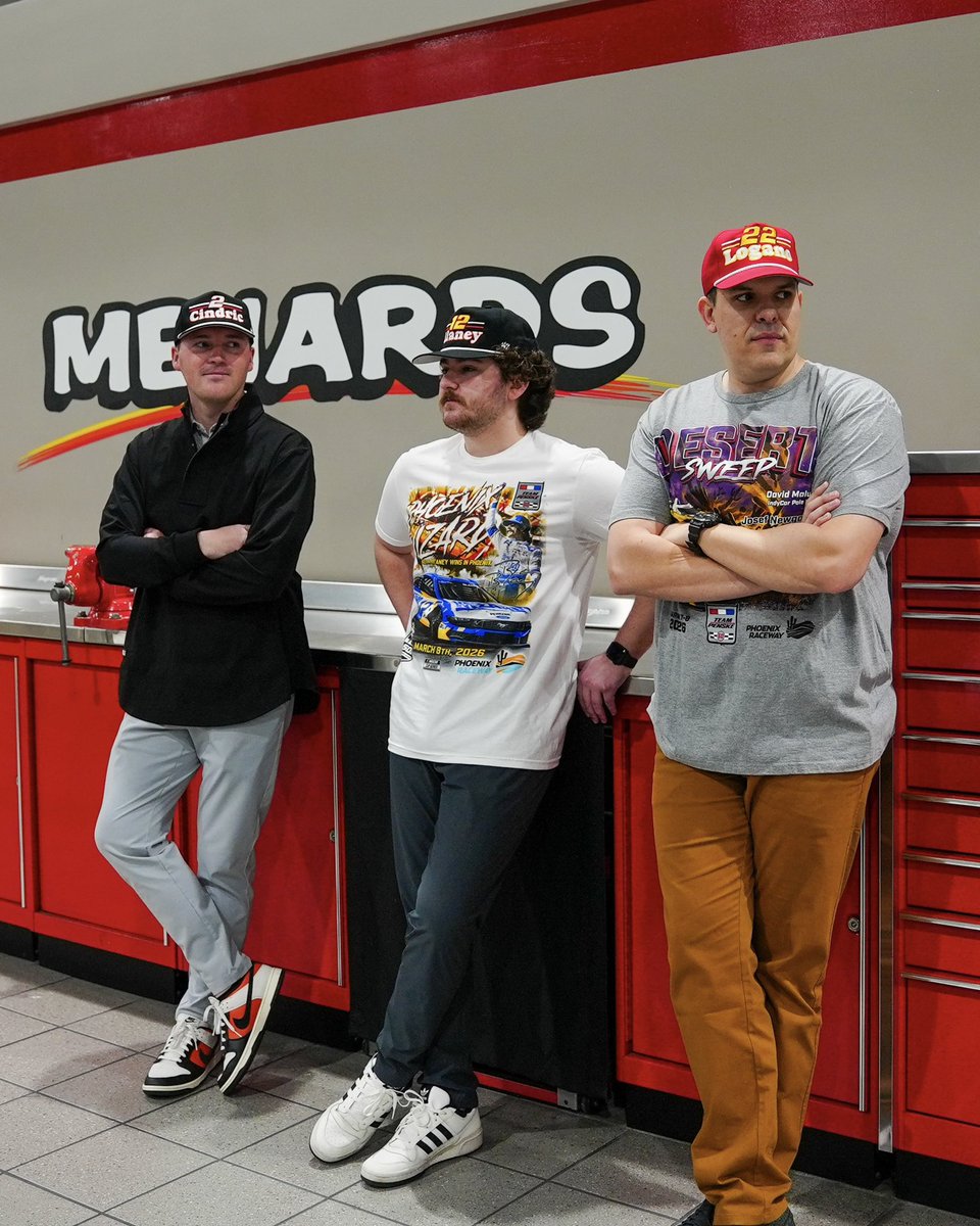 𝘽𝙡𝙖𝙣𝙚𝙮𝘽𝙚𝙨𝙩¹² tweet media