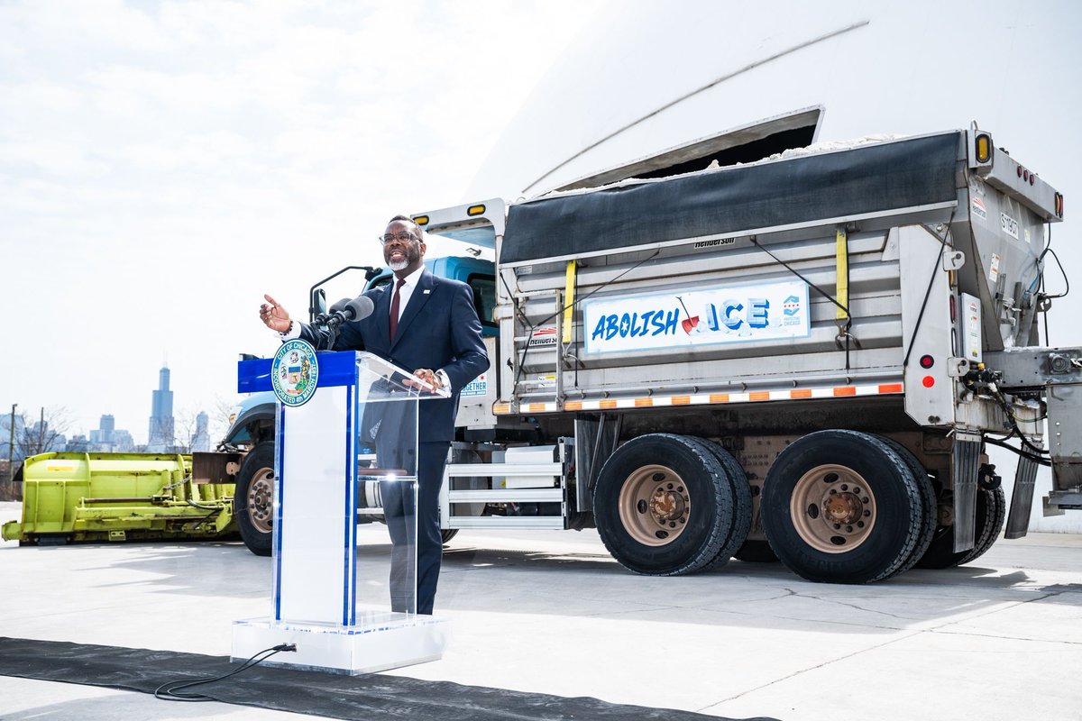 Block Club Chicago tweet media