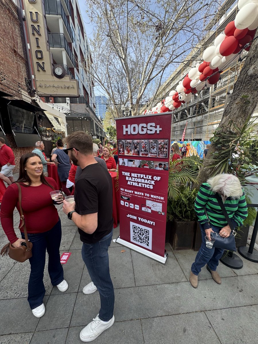 Hogs Plus tweet media