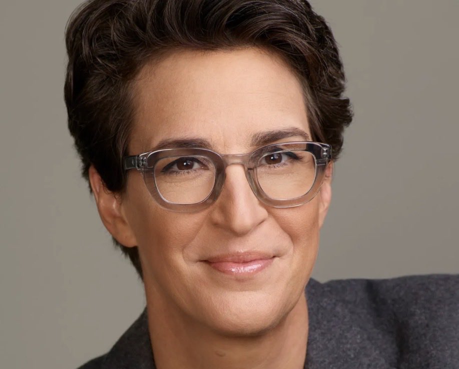 Social distancing champ tweet media