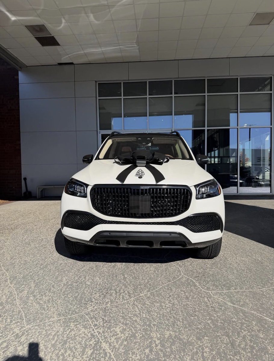 Mike Evans tweet media