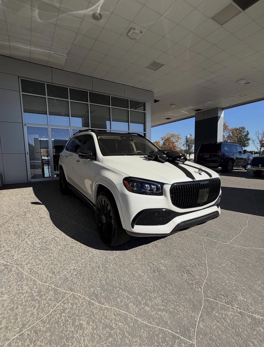 Mike Evans tweet media