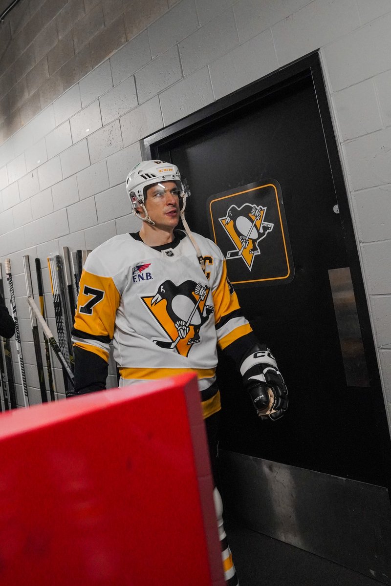 x - Pittsburgh Penguins tweet media