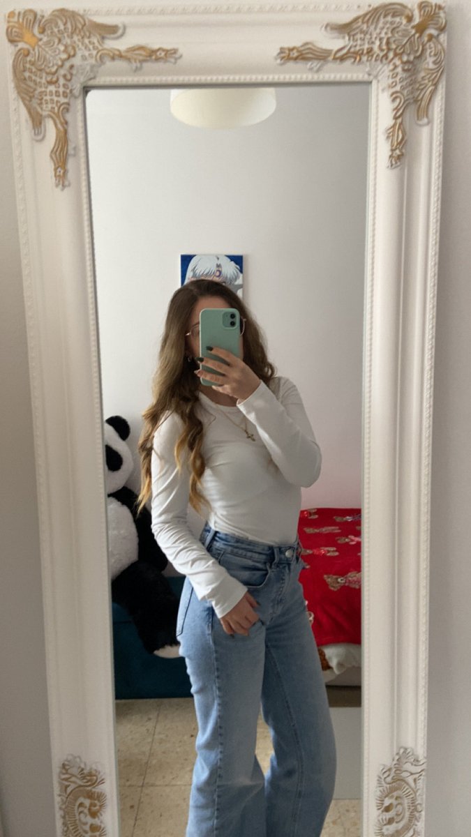 alex 🎀 tweet media