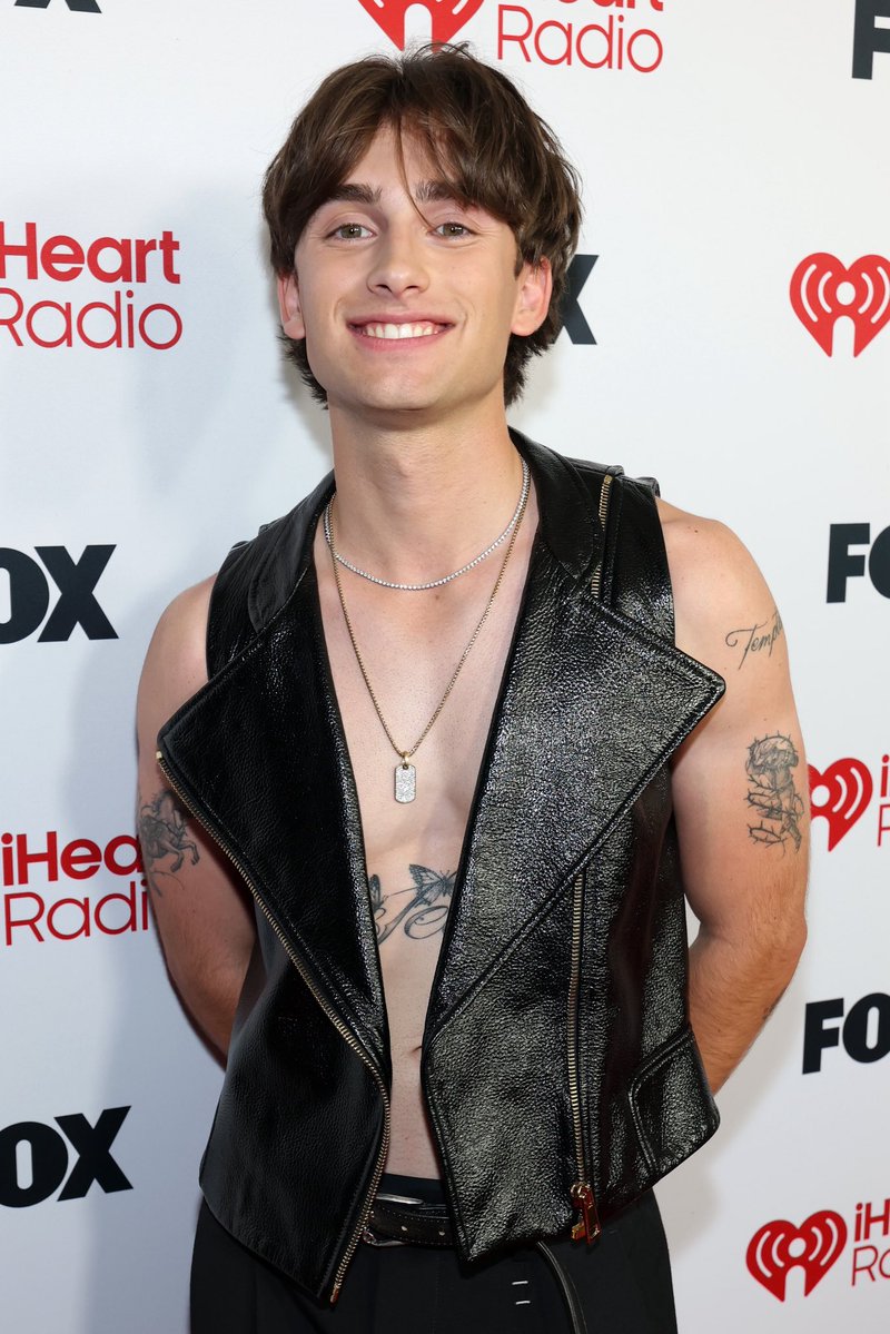 iHeartRadio Canada tweet media