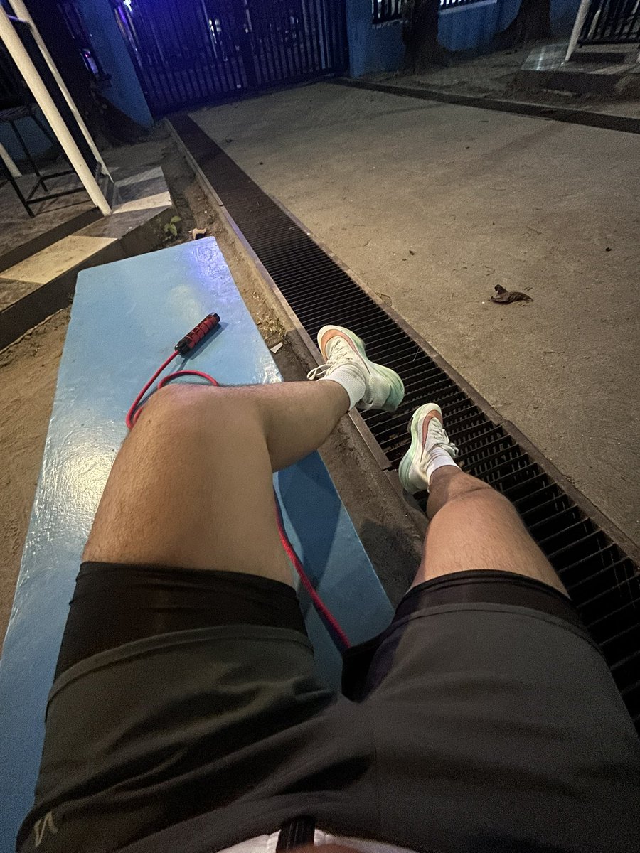 konsi bry tweet media