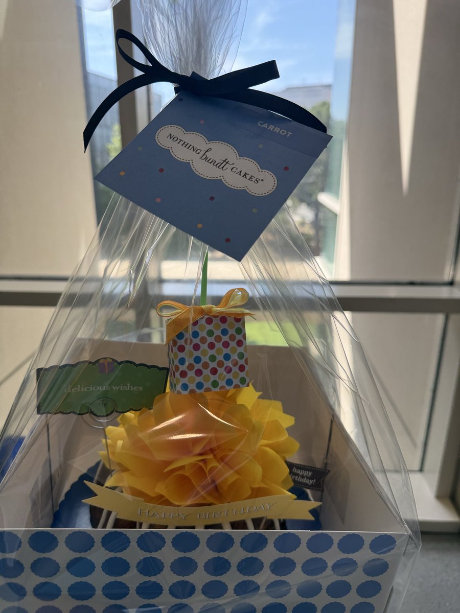 wejdanash1's tweet photo. 26 Mar 2026 🎈
Happiest day in the Lab 🫣👩‍🔬 https://t.co/EzlTLTPN9i