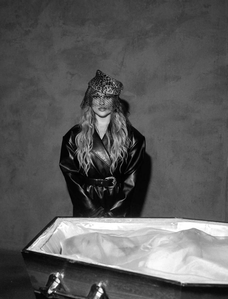 LS Charts ☎️ tweet media