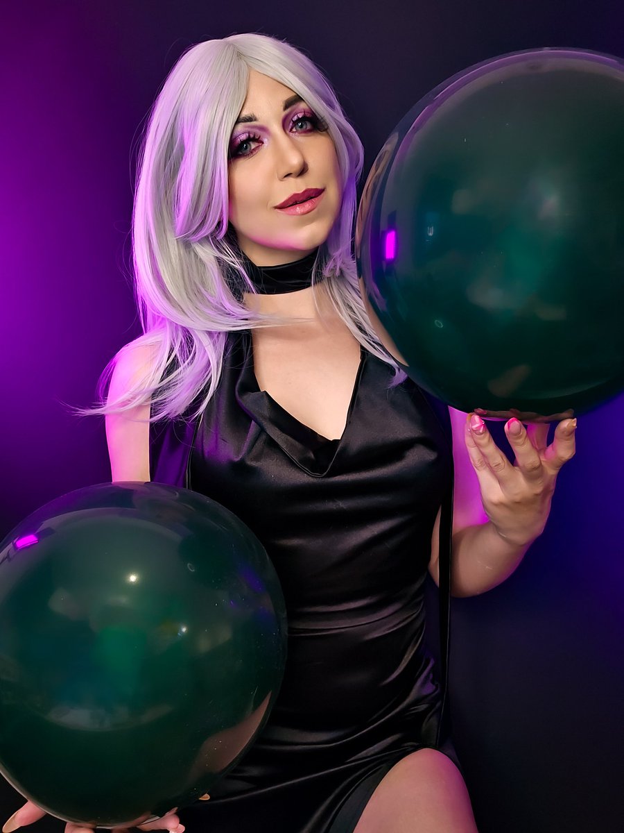 RoseiQuartzOfficial tweet media