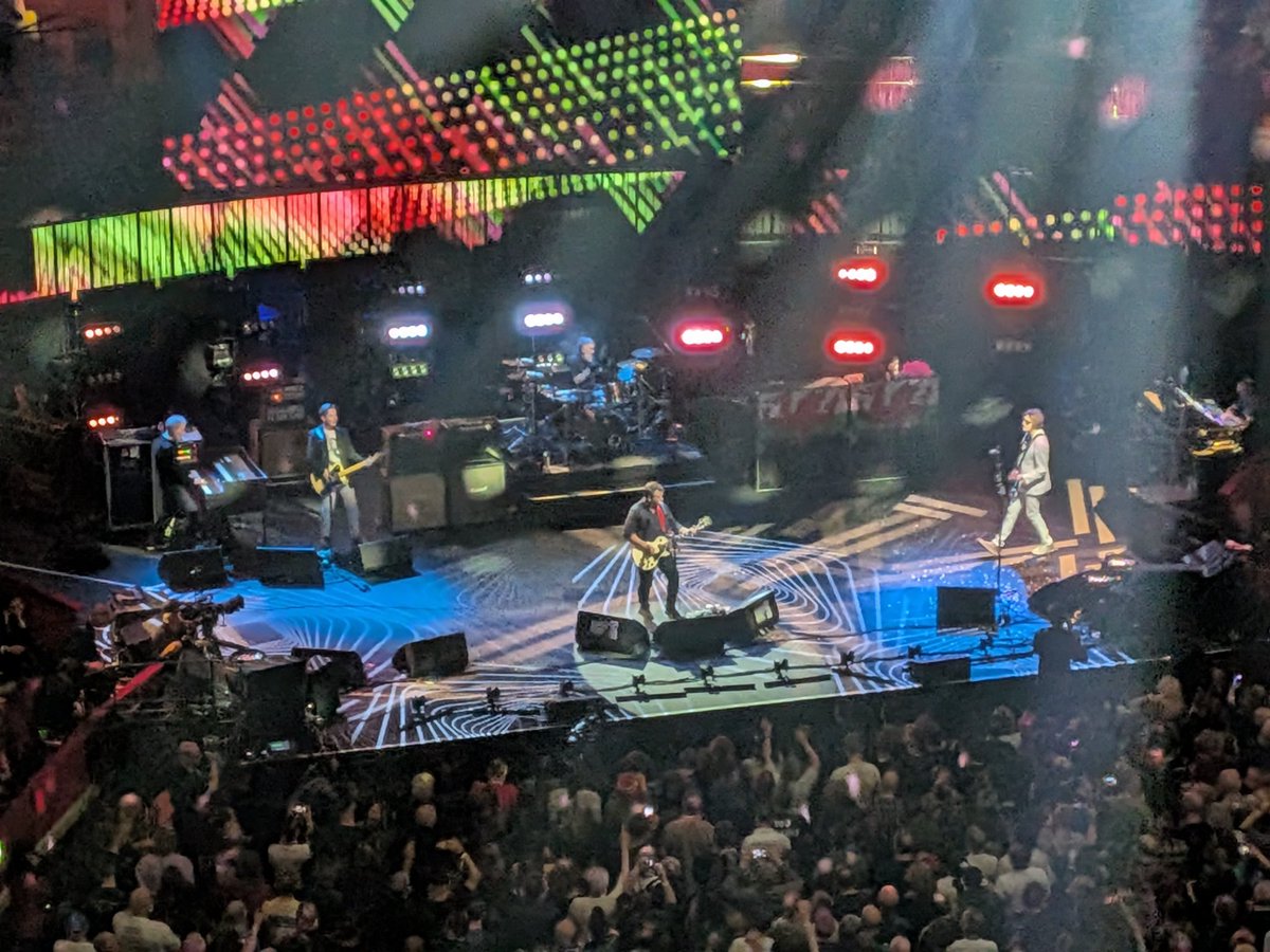 Alex Reviews Gigs tweet media