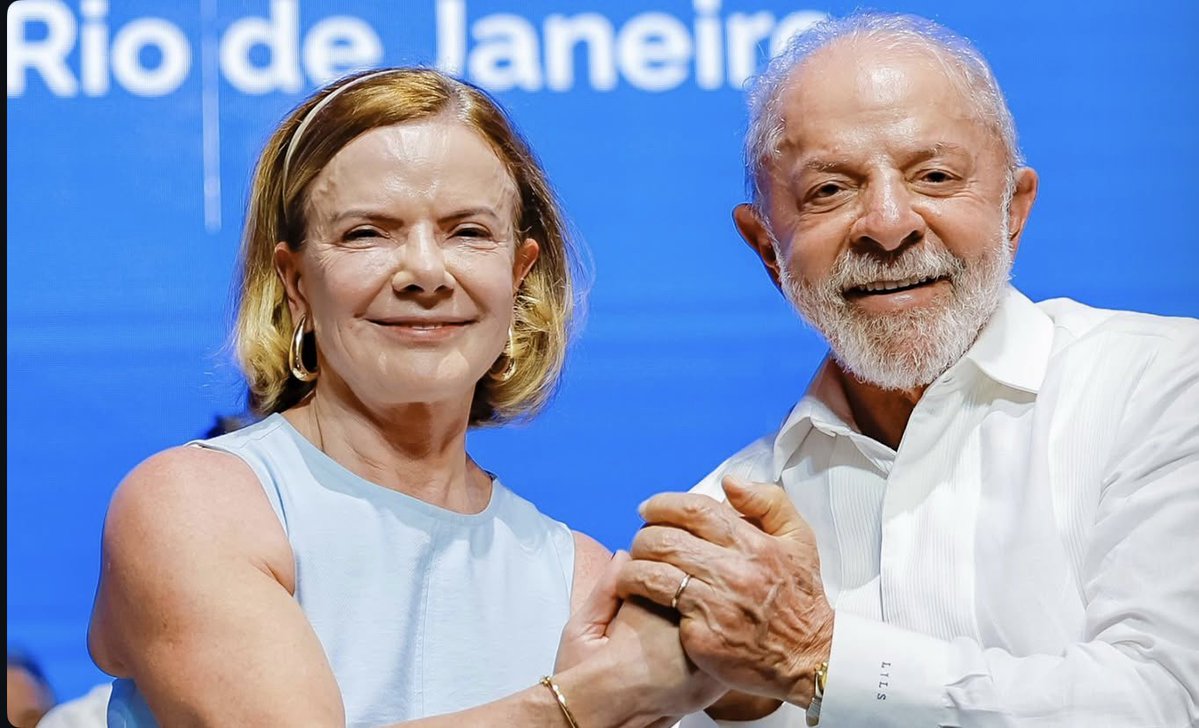 𝘿𝙞𝙡𝙢𝙖 𝘿𝙚𝙗𝙤𝙘𝙝𝙖𝙙𝙖 ☭ 🇧🇷 tweet media