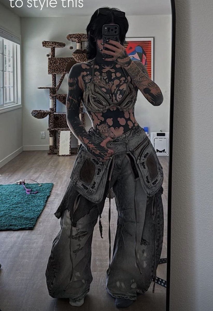 ∆|δέλτα|∆ tweet media