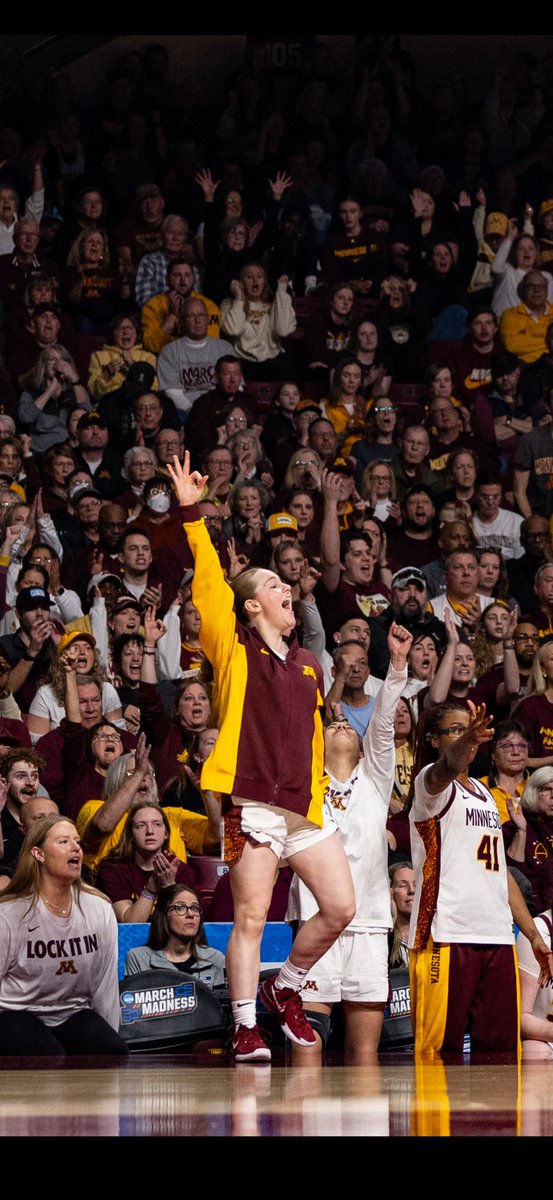 Every good team has a <a href="/BrynnSenden/">Brynn Senden</a>. Thought it would be fun to learn more about her for the Golden Gopher Podcast! My opinion: if your kid plays sports they need to watch Brynn and other Gophers that don’t play much. Tremendous teammates!

iheart.com/podcast/268-go…