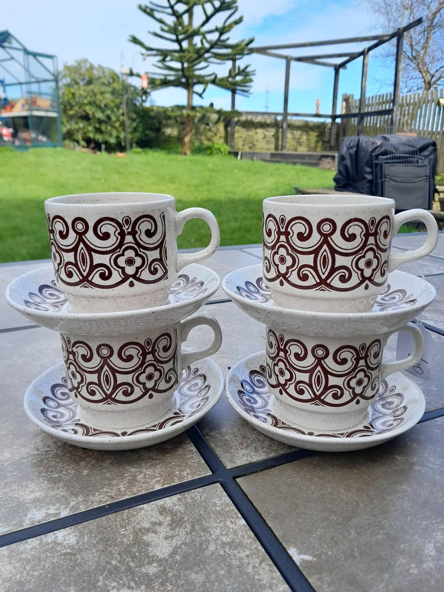 totalrewind's tweet photo. biltong cup and saucer, a set of 4, how many will say someone they knew has or had these
#funky #retro #70s #classic https://t.co/2XHvBcyZee