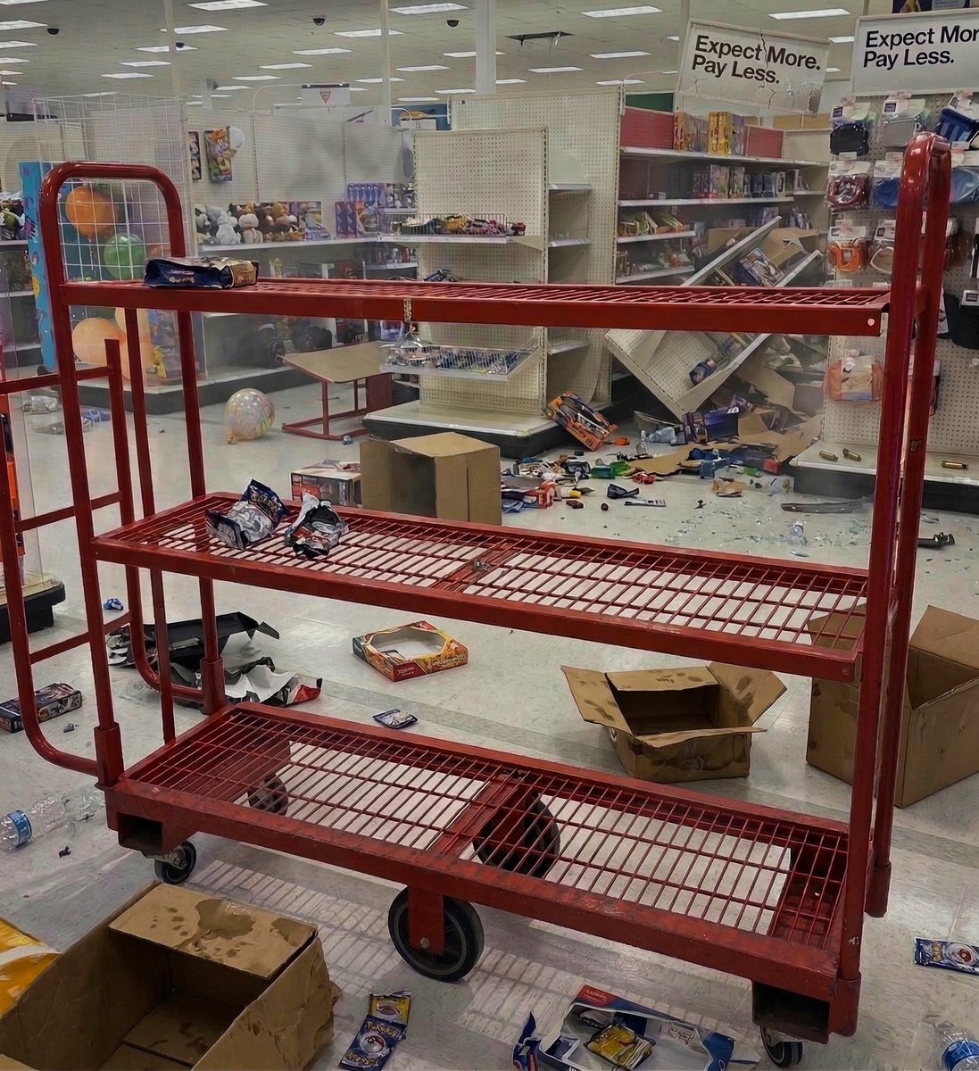 Courtyard.io tweet media