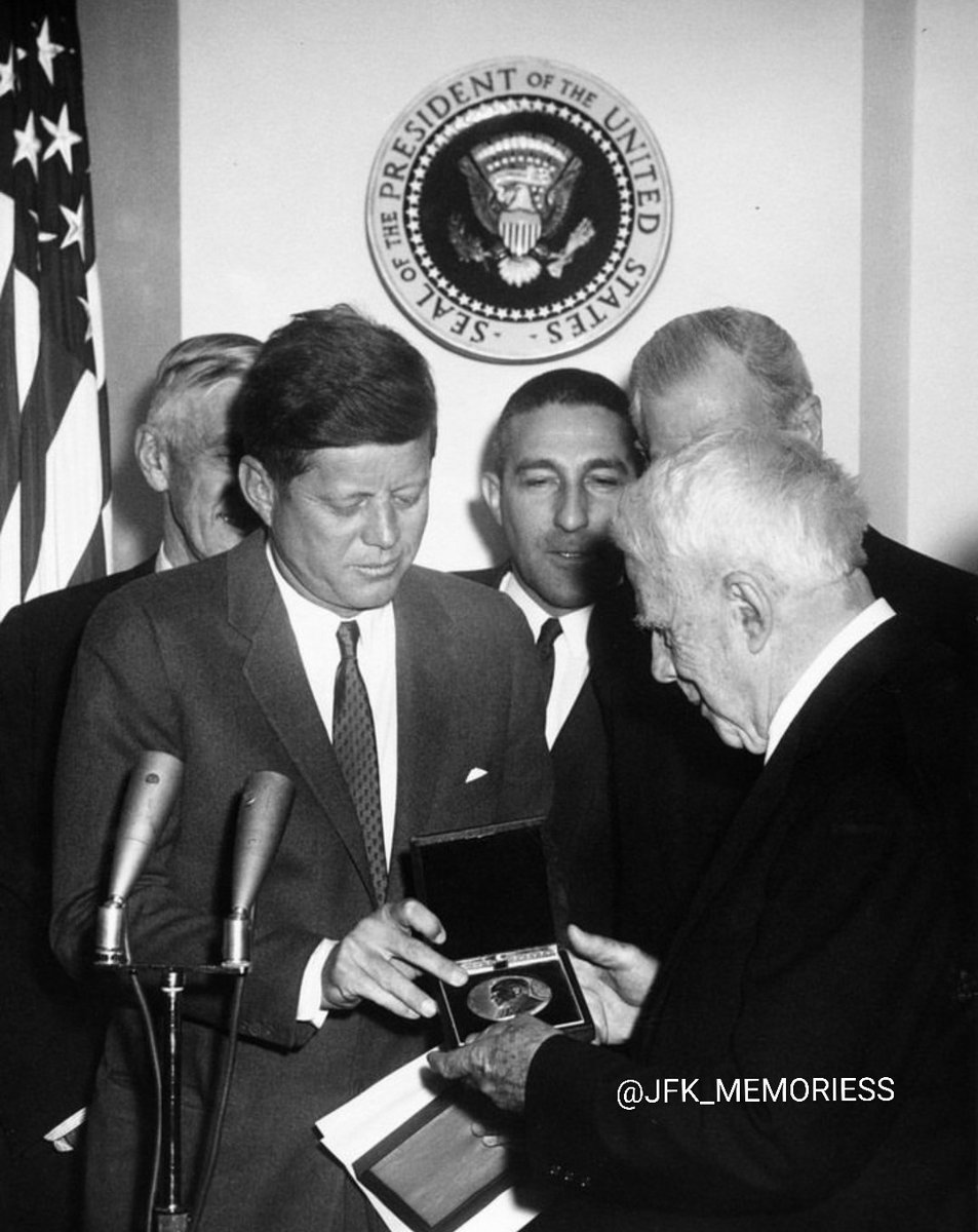 ᶠᵃⁿˢ JFK MEMORIES tweet media