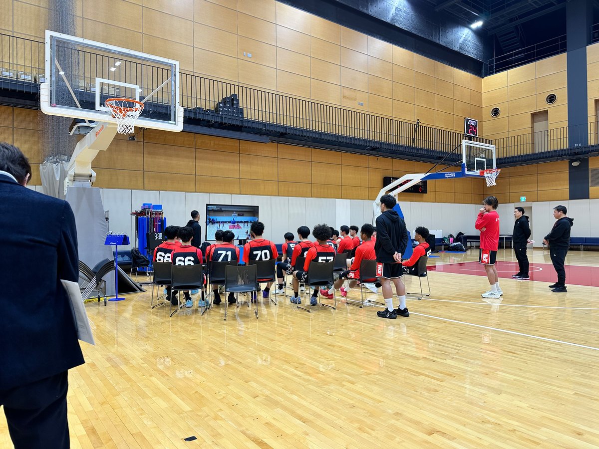 FLY Magazine tweet media