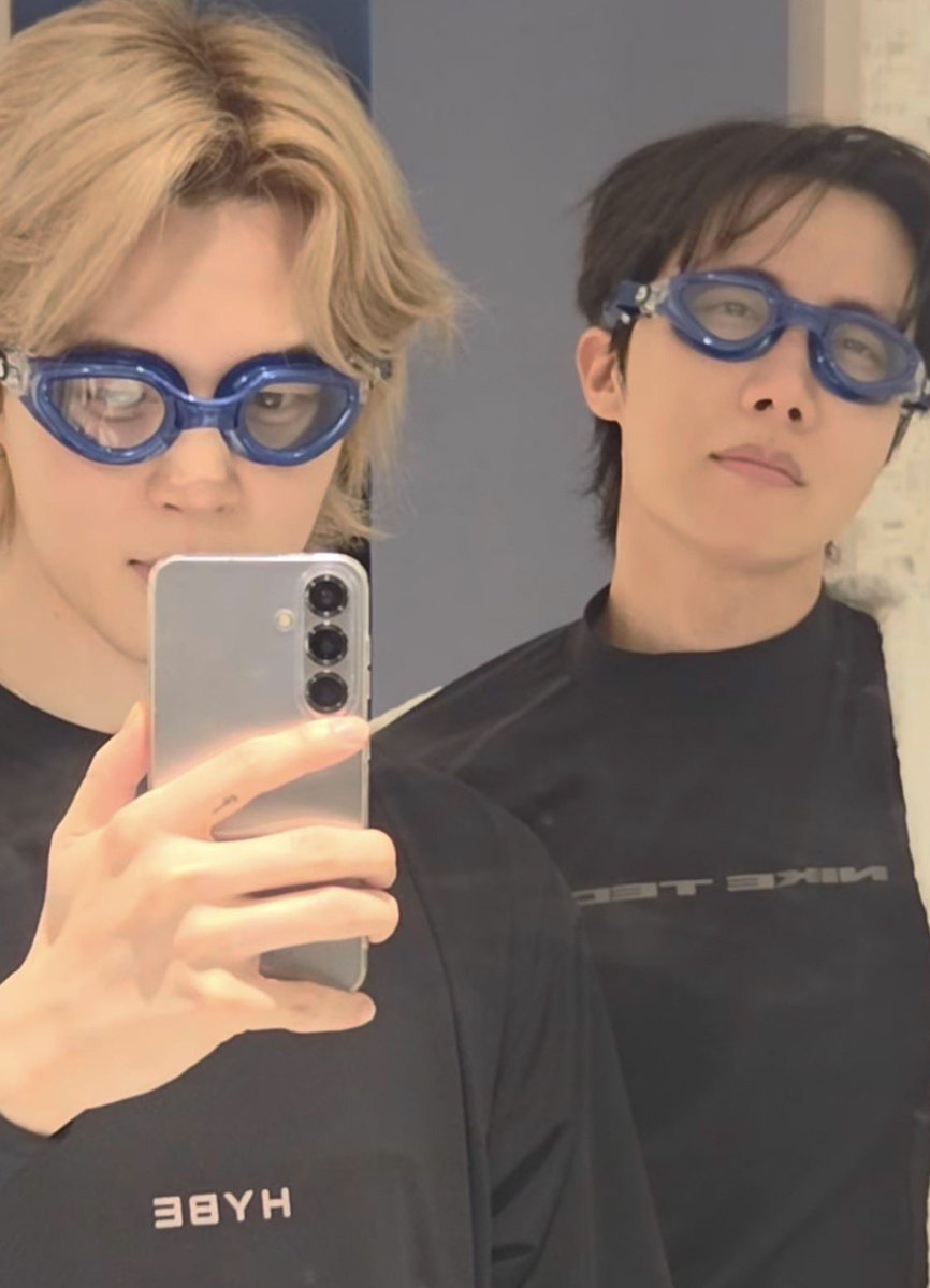 BTS Stats⁷ ⊙⊝⊜ tweet media