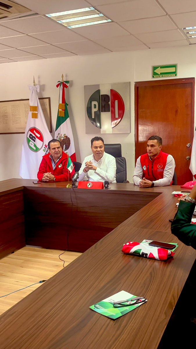 Secretaría de Acción Electoral del CEN del PRI tweet media