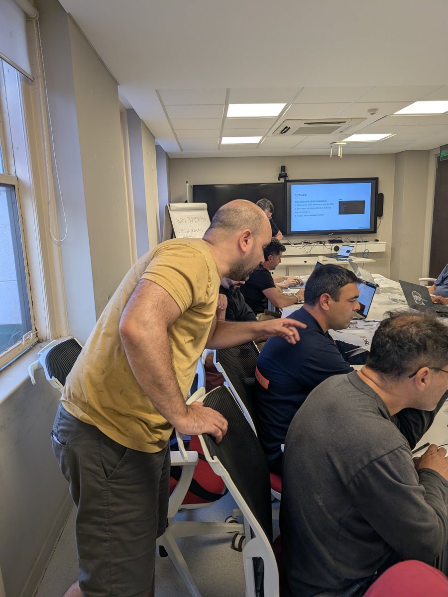 Roni Bandini tweet media