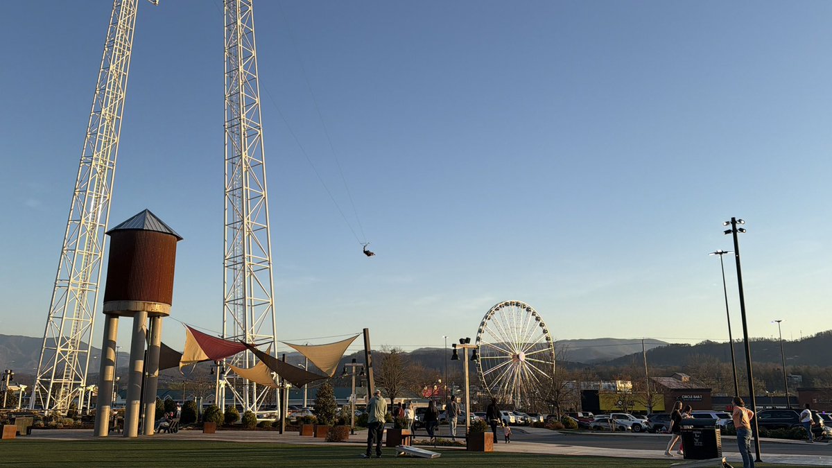 greatohiocc's tweet photo. Next time you are in Pigeon Forge, make sure to check out the Mountain Monster! A few weeks ago we checked out the Monster Fall, which is a 200 ft drop ride! We also got to see the Monster Dive as well! It’s absolutely crazy! #mountainmonster #monsterfall #monsterdive https://t.co/L4Piv86RUA